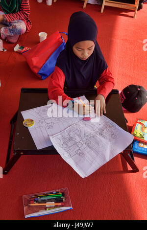 Mädchen, die Zeichenklasse, Malacca, Malaysia Stockfoto