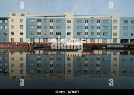 Canalside Szene aus Gloucester und Schärfe-Kanal im Süden Englands Stockfoto