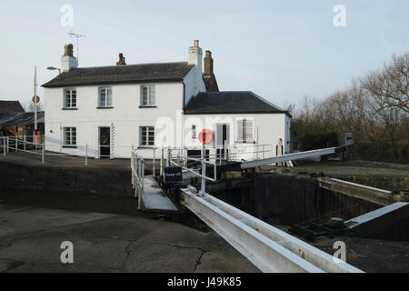 Canalside Szene aus Gloucester und Schärfe-Kanal im Süden Englands Stockfoto