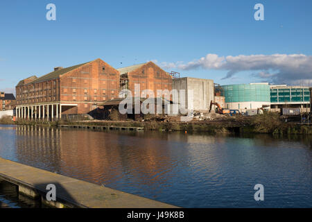 Canalside Szene aus Gloucester und Schärfe-Kanal im Süden Englands Stockfoto