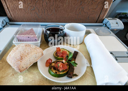 Mittagessen Sie über 1 Klasse Vai Schiene zwischen Montreal und Quebec Stadt, Quebec, Kanada. Stockfoto