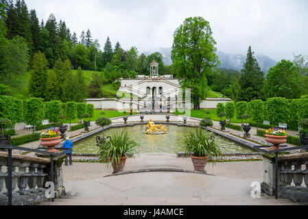 Ettal, Deutschland - 5. Juni 2016: Linderhof Palace in Baviera, Deutschland, eines der Schlösser von König Ludwig II. Stockfoto