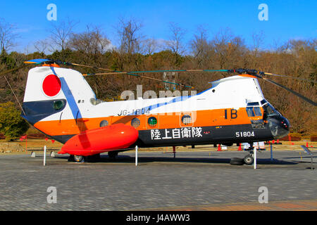 V-107 Transport-Hubschrauber Japans Ground Self Defense Force in Kakamigahara Aerospace Museum Gifu Japan Stockfoto