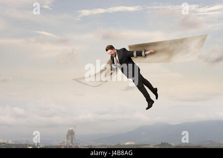 Fühlen sich frei und glücklich. Mixed-media Stockfoto