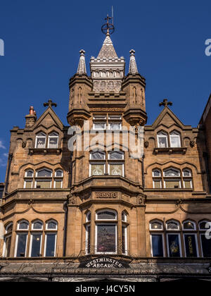 Exterieur des Westminster Arcade viktorianischen Gebäude, Parlament Street, Harrogate, UK. Stockfoto