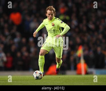 IVAN RAKITIC FC BARCELONA FC BARCELONA ETIHAD STADIUM MANCHESTER ENGLAND 24. Februar 2015 Stockfoto