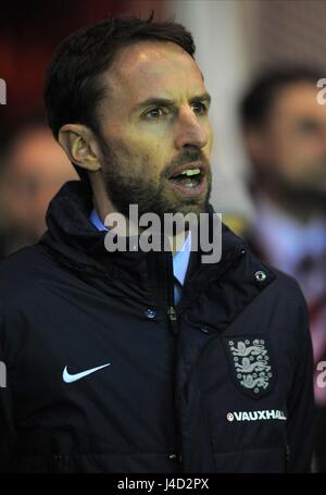 GARETH SOUTHGATE ENGLAND U21-MANAGER ENGLAND U21-MANAGER RIVERSIDE STADIUM MIDDLESBROUGH ENGLAND 30. März 2015 Stockfoto