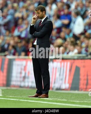 ASTON VILLA-MANAGER TIM SHERWO ARSENAL V ASTON VILLA WEMBLEY Stadion LONDON ENGLAND 30. Mai 2015 Stockfoto