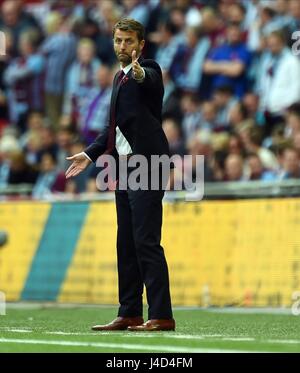 ASTON VILLA-MANAGER TIM SHERWO ARSENAL V ASTON VILLA WEMBLEY Stadion LONDON ENGLAND 30. Mai 2015 Stockfoto