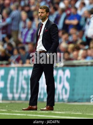 ASTON VILLA-MANAGER TIM SHERWO ARSENAL V ASTON VILLA WEMBLEY Stadion LONDON ENGLAND 30. Mai 2015 Stockfoto