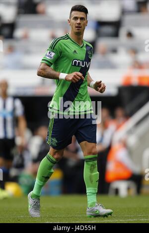 JOSE FONTE SOUTHAMPTON FC SOUTHAMPTON FC St. JAMES PARK NEWCASTLE ENGLAND 9. August 2015 Stockfoto