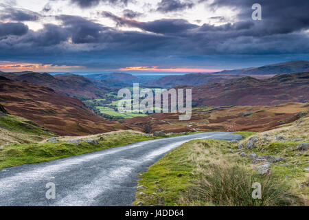 Blick von Hardknott Pass, Nationalpark Lake District, Cumbria, England, Vereinigtes Königreich, Europa. Stockfoto