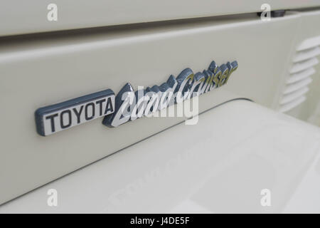 Long Beach, USA - 6. Mai 2017: Toyota FJ40 Land Cruiser 1979 Emblem auf dem Display während der 22. jährlichen alle Toyotafest. Stockfoto