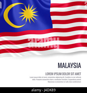 Seidige Flagge von Malaysia auf einer isolierten weißen Hintergrund mit dem weißen Textbereich für Ihre Anzeige Nachricht winken. 3D-Rendering. Stockfoto