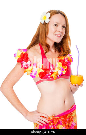 Porträt eines Mädchens im Bikini mit Cocktail im Studio isoliert Stockfoto
