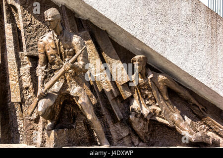 Polen, Warschau: Detailansicht des Denkmals des Warschauer Aufstands. Stockfoto