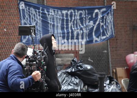 NEW YORK, NY - Mai 11: Rami Malek am Set von Mr. Robot am 11. Mai 2017 in New York City. Bildnachweis: DC/Medien Punch Stockfoto