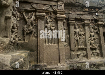 Die kailash oder Kailasanatha Tempel ist einer der größten Felsen gehauenen alten hinduistischen Tempeln in Ellora, Maharashtra, Indien. Stockfoto