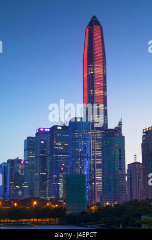 Ping An International Finance Centre, weltweit vierte höchste Gebäude im Jahr 2017 auf 600m, Civic Square, Futian, Shenzhen, China Stockfoto