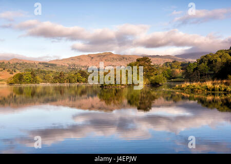 Frühlingsmorgen auf Rydal Wasser im Lake District, Cumbria, England UK Stockfoto