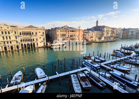 Ca D'Oro, berühmten venezianischen Palast am Canal Grande, erhöhte Ansicht nach Schnee, UNESCO-Weltkulturerbe, Veneto, Venedig, Italien Stockfoto