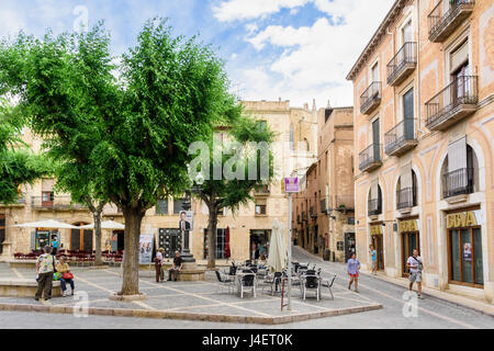 Hauptplatz, Plaça Major im Zentrum der mittelalterlichen Montblanc, Tarragona, Katalonien, Spanien Stockfoto