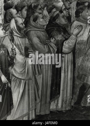 Der Titel „Giotto paradiso 12“ bezieht sich auf ein Kunstwerk des berühmten italienischen Künstlers Giotto di Bondone, wahrscheinlich auf seine berühmten Fresken, die das Paradies (Paradiso) darstellen. Giottos Werk wird für seine realistische Darstellung biblischer Szenen gefeiert und trägt zum Erbe der italienischen Renaissance-Kunst bei. Stockfoto