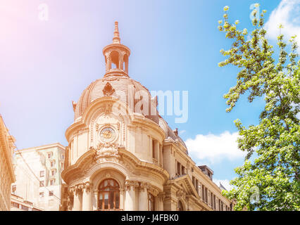 Detailansicht der Gebäude der Börse (Bolsa de Comercio) in Santiago, Chile Stockfoto