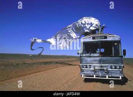The Adventures of Priscilla, Königin der Wüste-Jahr: 1994 Australien Direktor: Stephan Elliott.  Es ist verboten, das Foto aus dem Kontext der Promotion des Films zu reproduzieren. Es muss die Filmgesellschaft und/oder der Fotograf von zugewiesen oder von autorisierten / erlaubt am Set von der Filmgesellschaft gutgeschrieben werden. Nur für redaktionelle Nutzung. Photo12 gewährt keine Persönlichkeitsrechte der Personen vertreten. Stockfoto