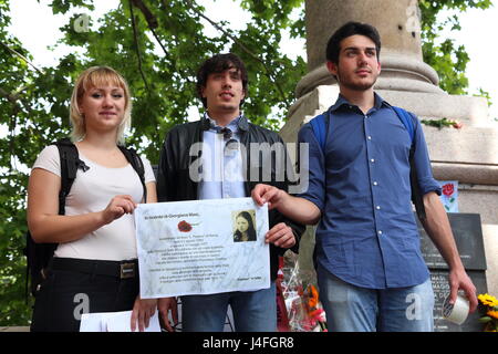 Rom, Italien. 12. Mai 2017. Gedenkfeier in Rom, wo die italienische Schüler Giorgiana Masi am 12. Mai 1977 während einer Demonstration getötet wurde. Bildnachweis: Matteo Nardone/Pacific Press/Alamy Live-Nachrichten Stockfoto