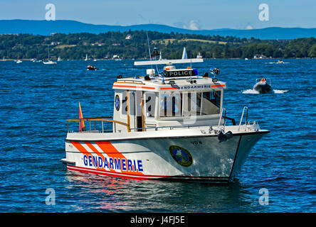 Mit dem Schnellboot JT-702 Nérée der See Brigade der Polizei des Kantons Waadt, am Genfersee, Gland, Schweiz Stockfoto