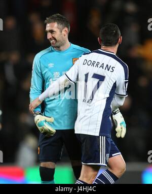 ALLAN MCGREGOR & GRAHAM DORANS HULL CITY V WEST BROMWICH ALBI KC STADIUM HULL ENGLAND 6. Dezember 2014 Stockfoto