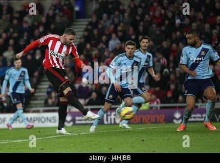 CONNOR WICKHAM geht nahe SUNDERLAND V WEST HAM UNITED Stadion von leichten SUNDERLAND ENGLAND 13. Dezember 2014 Stockfoto