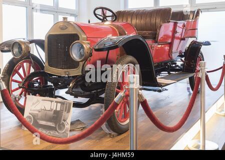 Gesellschaft Museum von Miele in Gütersloh, Original 1912 baute Miele Auto, 28.3.2017 Miele ist ein Hersteller von High-End-HaushaltsgerÃ ¤ te. | weltweite Nutzung Stockfoto