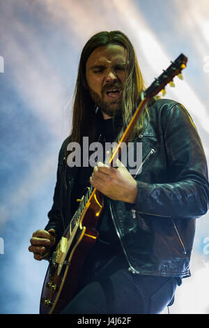 Chris Traynor, führt Gitarrist für Bush auf 2017 Beale Street Music Festival in Tom Lee Park in Memphis, Tennessee am 7. Mai 2017. Stockfoto