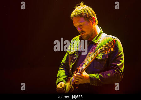 Sturgill Simpson führt auf 2017 Beale Street Music Festival in Tom Lee Park in Memphis, Tennessee am 7. Mai 2017. Stockfoto