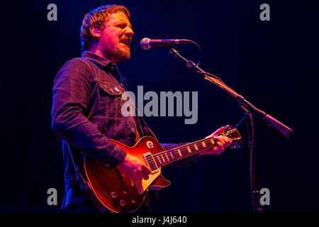 Sturgill Simpson führt auf 2017 Beale Street Music Festival in Tom Lee Park in Memphis, Tennessee am 7. Mai 2017. Stockfoto