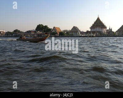 Thai transit Boot am Chao Phraya River, Bangkok, Thailand Stockfoto