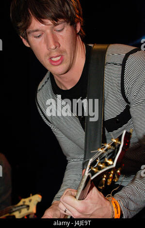 Zach Filkins von OneRepublic erklingt in der House of Blues am Sonnenuntergang in West Hollywood, Ca. Stockfoto