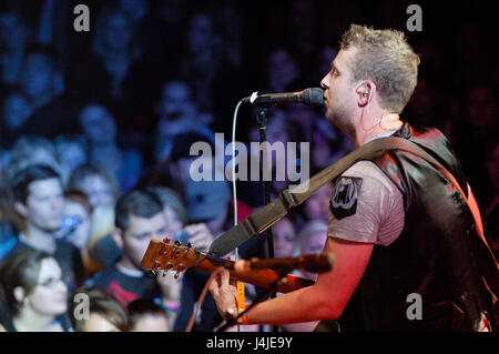 Ryan Tedder von OneRepublic erklingt in der House of Blues am Sonnenuntergang in West Hollywood, Ca. Stockfoto