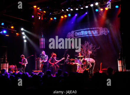 OneRepublic erklingt in der House of Blues am Sonnenuntergang in West Hollywood, Ca. Stockfoto