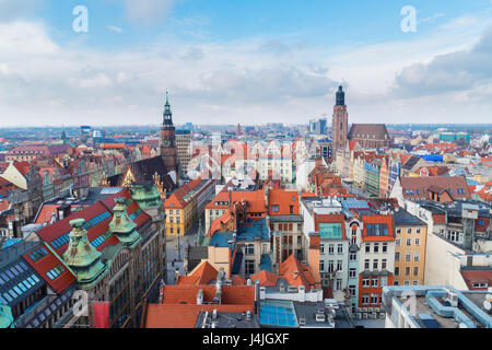 Panorama von Breslau - Dächer Vogelperspektive bunte alte Bürgerhäuser, Wroclaw, Polen Stockfoto