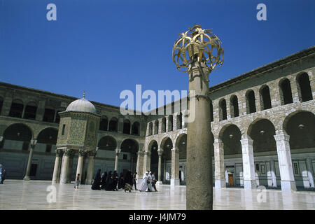 Syrien, Damaskus, Altstadt, Omayyadenmoschee, Innenhof, Schatzkammer, 8 Cent. große Moschee, al-Jami al-Umawi, Gericht, Marmorboden, Struktur, Architektur, Sehenswürdigkeitweihrauchstrasse Stockfoto