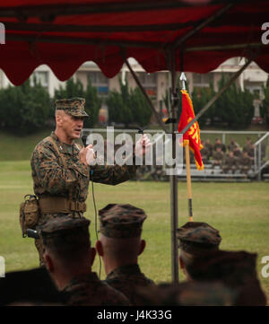 US Marine Generalmajor Richard L. Simcock II, 3. Maine Division Kommandierender general, spricht bei einer Änderung der Befehl Zeremonie für 3. Marineabteilung auf Lager Courtney, Okinawa, Japan, 20. Januar 2017. Generalmajor Richard L. Simcock II gab Befehl zum Generalmajor Craig Q. Timberlake. (Foto: U.S. Marine Corps MCIPAC Bekämpfung der Kamera Lance CPL Damion Hatch Jr) Stockfoto