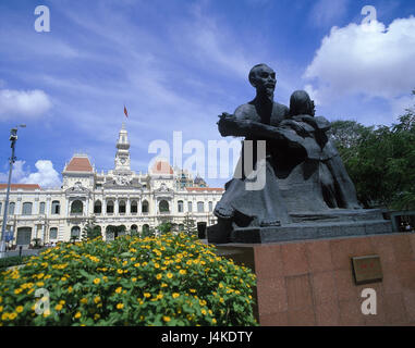 Vietnam, Ho-Chi-Minh-Stadt, Rathaus, Statue außerhalb Asiens, Stadt, Saigon, Thanh Pho Ho Chi Minh, Zentrum, Gebäude, Architektur, baut in 1901-1908, Ort von Interesse, Konferenz-Sitz des Nationalkomitees, Bronze-Statue, Denkmal, Denkmal Stockfoto