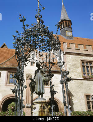 Deutschland, Niedersachsen, Göttingen, Marktplatz, Rathaus, Gänselieselbrunnen Europa, Stadt, Markt, altes Rathaus, im Jahre 1366 - 1403, Struktur, Architektur, Brunnen, Statue, Frau, Gänseliesel, Gänse, Kunst, Kultur, Ort von Interesse, Sommer, Urlaub route die Alp Ostsee, Straße der Weserrenaissance Stockfoto