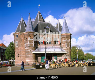 Niederlande, Amsterdam, Waaggebouw, Street bar "Waag" Europa, Holland, Nordholland, Stadt, Nieuwmarkt, ehemals Sint Antoniespoort, Struktur, Bau, "Schuppen", Hobbits, Architektur, Ort von Interesse, Restaurant, Restaurant, Gastronomie, Straßencafé, Café, Oranier-Route Stockfoto