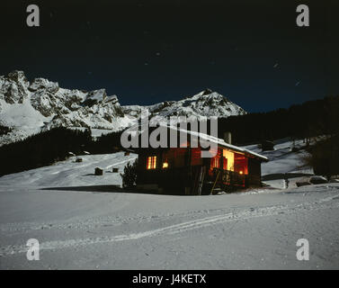 Österreich, Tirol, Berg Arl, strenge, Berglandschaft, Ski Hütte, Beleuchtung, Abend, Winter Europa, Tirol Alpen, Nordtirol, Lechtaler Alpen, Berge, Berge, Hütte, Haus, Holzhaus, Skigebiet, winterliche, Idylle, Ruhe, Stille, Romantik, Schnee, Kälte, Schnee Stockfoto