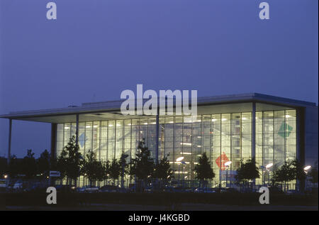 Deutschland, Berlin, Zoo, Paul Löbe-Haus, Beleuchtung, Abend Europa, Stadt, Stadt, Hauptstadt, Teil der Stadt, Berliner Zoo, Regierungsgebäude, Gebäude, Struktur, Architektur, Architekt Stephan Braunfels Stockfoto