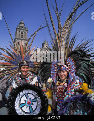 Mexiko, Mexiko-Stadt, Zocalo, paar, Azteken die Kostüme Plaza De La Constitución, Platz der Verfassung, Mann, Frau, Folklore, Tradition, Futter, Kleidung, Feder-Schmuck Stockfoto